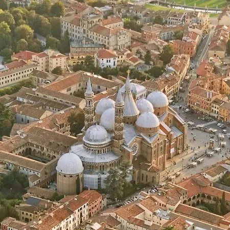 Attic For 4 Center - Ac & Reserved Parking Apartment Padova